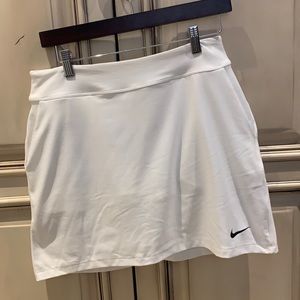 Nike Golf Skirt NWT white Size Small